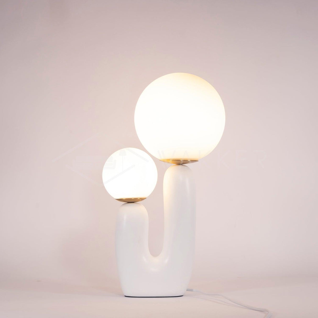 Oo Smooth Table Lamp