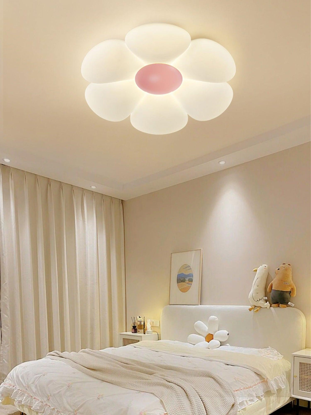 Six-leaf Flower Kids Room Ceiling Lamp