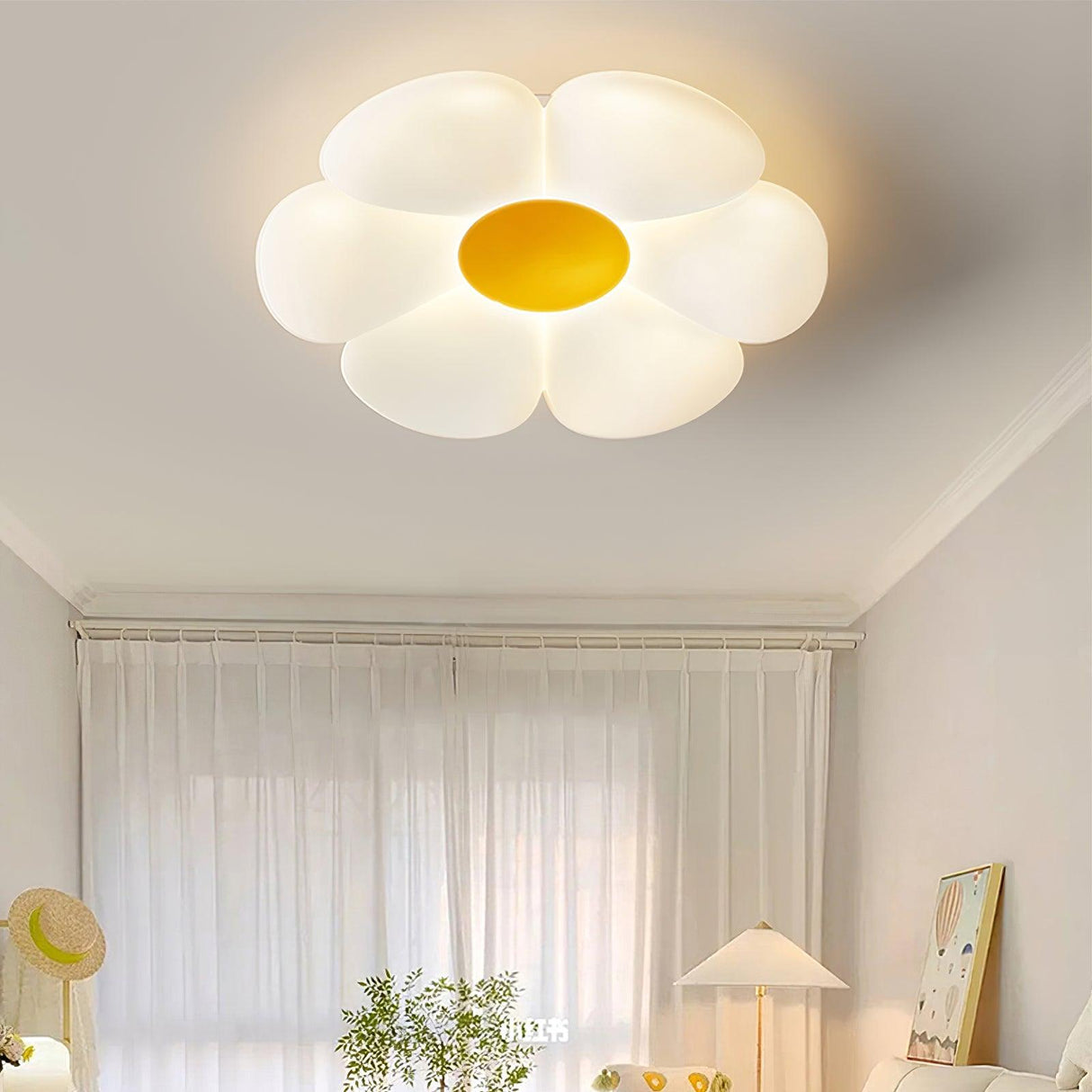 Six-leaf Flower Kids Room Ceiling Lamp