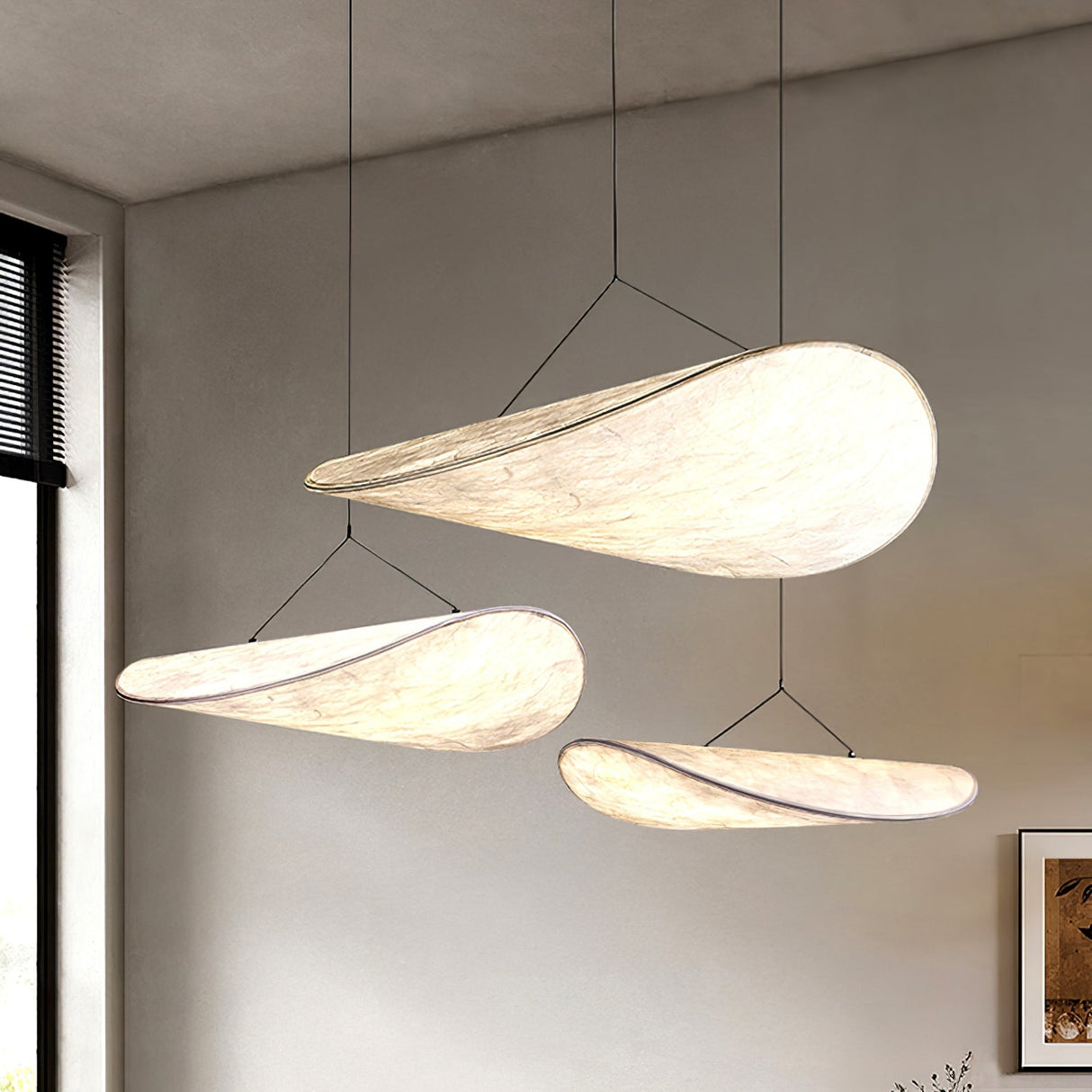 Tense Pendant Light